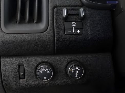 Used 2019 Chevrolet Colorado ZR2 image 25