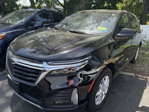 Used 2024 Chevrolet Equinox LT AWD/4WD image 2