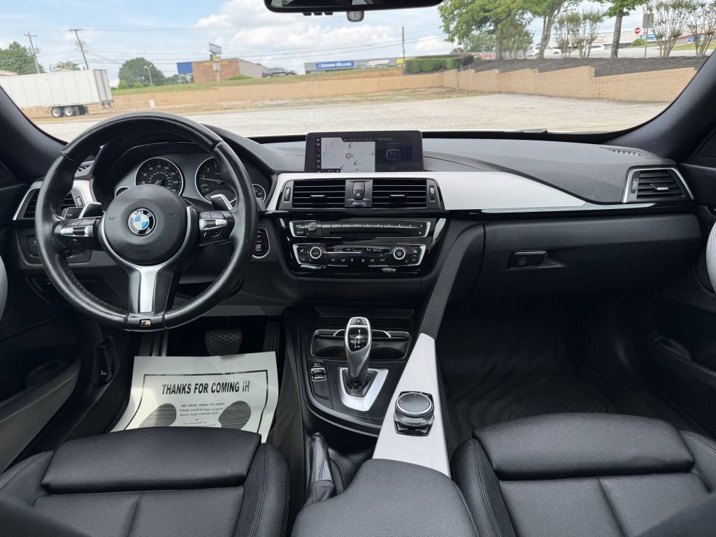 Used 2018 BMW 330i Gran Turismo xDrive AWD/4WD image 31