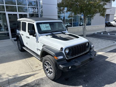 New 2025 Jeep Wrangler Sport S image 12