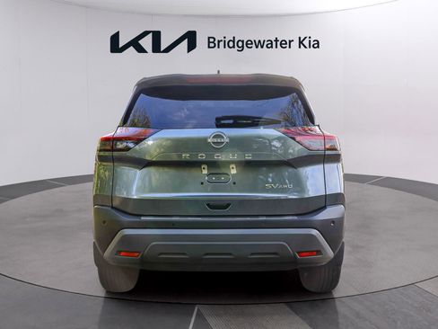 Used 2023 Nissan Rogue SV w/ SV Premium Package AWD/4WD image 5