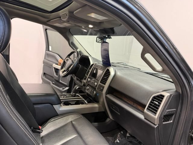 Used 2018 Ford F150 Lariat w/ Equipment Group 502A Luxury AWD/4WD image 26