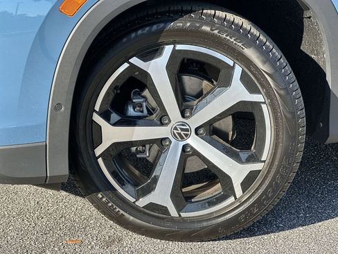 New 2026 Volkswagen Tiguan SE image 10