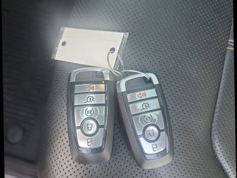 Used 2024 Ford Expedition Max Platinum image 31