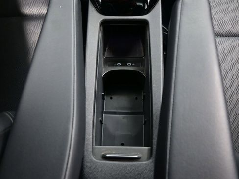 Used 2022 Volkswagen ID.4 Pro S w/ Gradient Package image 27