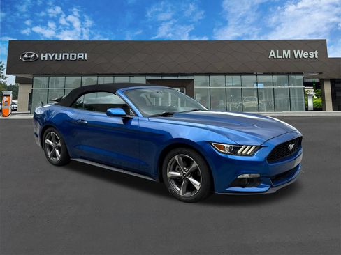 Used 2017 Ford Mustang Convertible w/ Equipment Group 051A RWD image 3