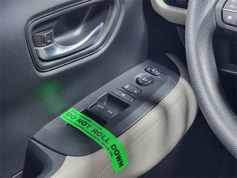 Certified 2023 Honda HR-V LX image 22