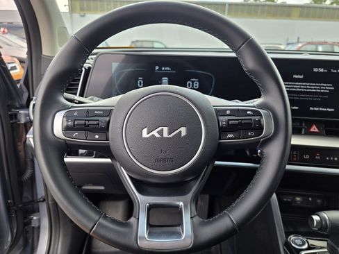 Used 2025 Kia Sportage EX FWD image 23