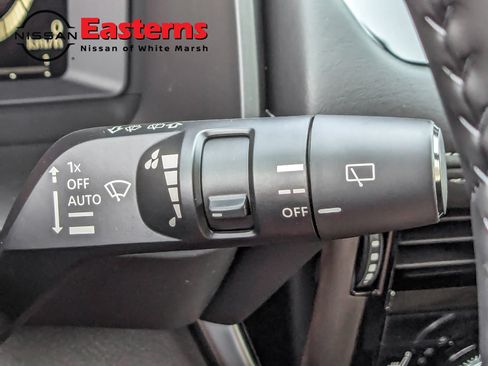 New 2025 Nissan Rogue SL w/ Tech Package AWD/4WD image 34