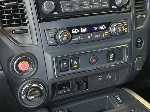 Used 2024 Nissan Titan SV w/ SV Convenience Package AWD/4WD image 29