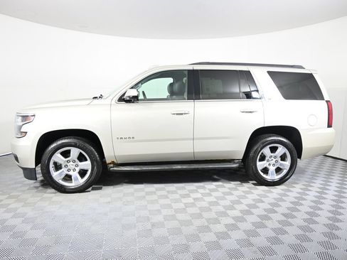 Used 2015 Chevrolet Tahoe LT w/ Luxury Package AWD/4WD image 2