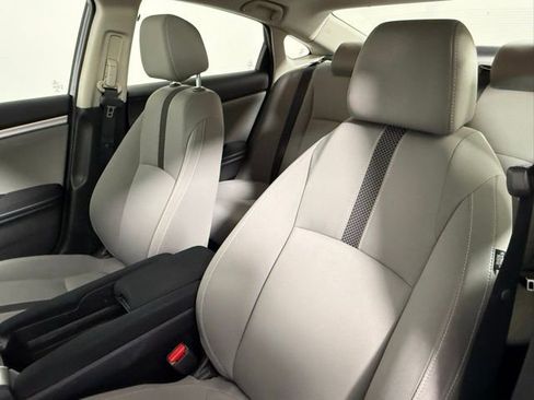 Certified 2019 Honda Civic EX image 29