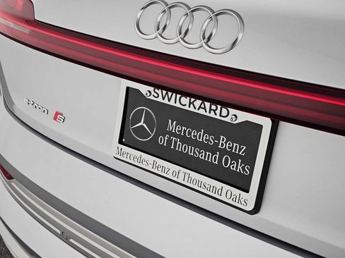 Used 2022 Audi e-tron S Prestige image 13