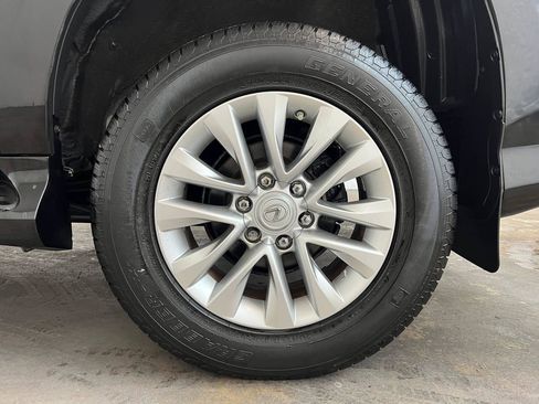 Used 2019 Lexus GX 460 Premium w/ Premium Package AWD/4WD image 36