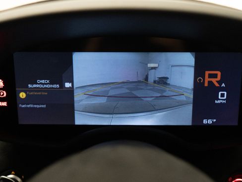Used 2019 McLaren 600LT RWD image 28