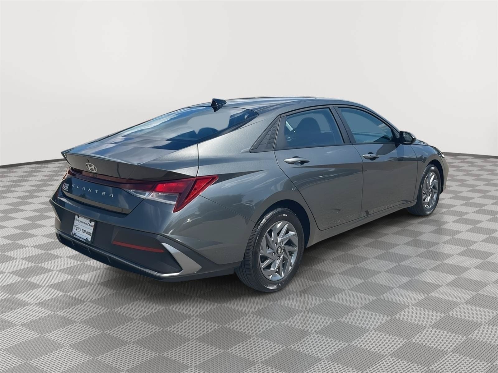 Certified 2024 Hyundai Elantra SEL FWD image 10