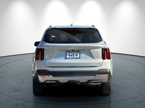 New 2026 Kia Sorento S image 5