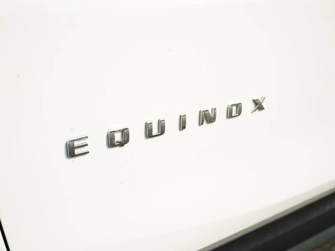 Used 2020 Chevrolet Equinox LT w/ Driver Convenience Package FWD image 11