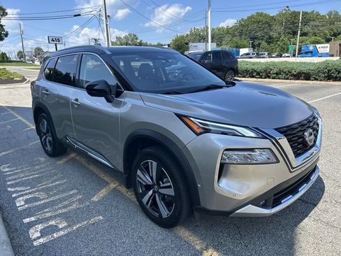Certified 2022 Nissan Rogue Platinum w/ Head-Up Display Package AWD/4WD image 2