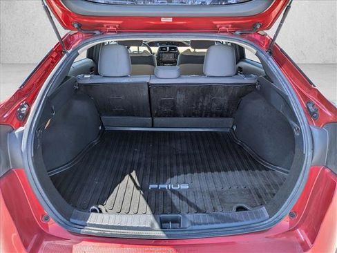 Used 2016 Toyota Prius Three image 7