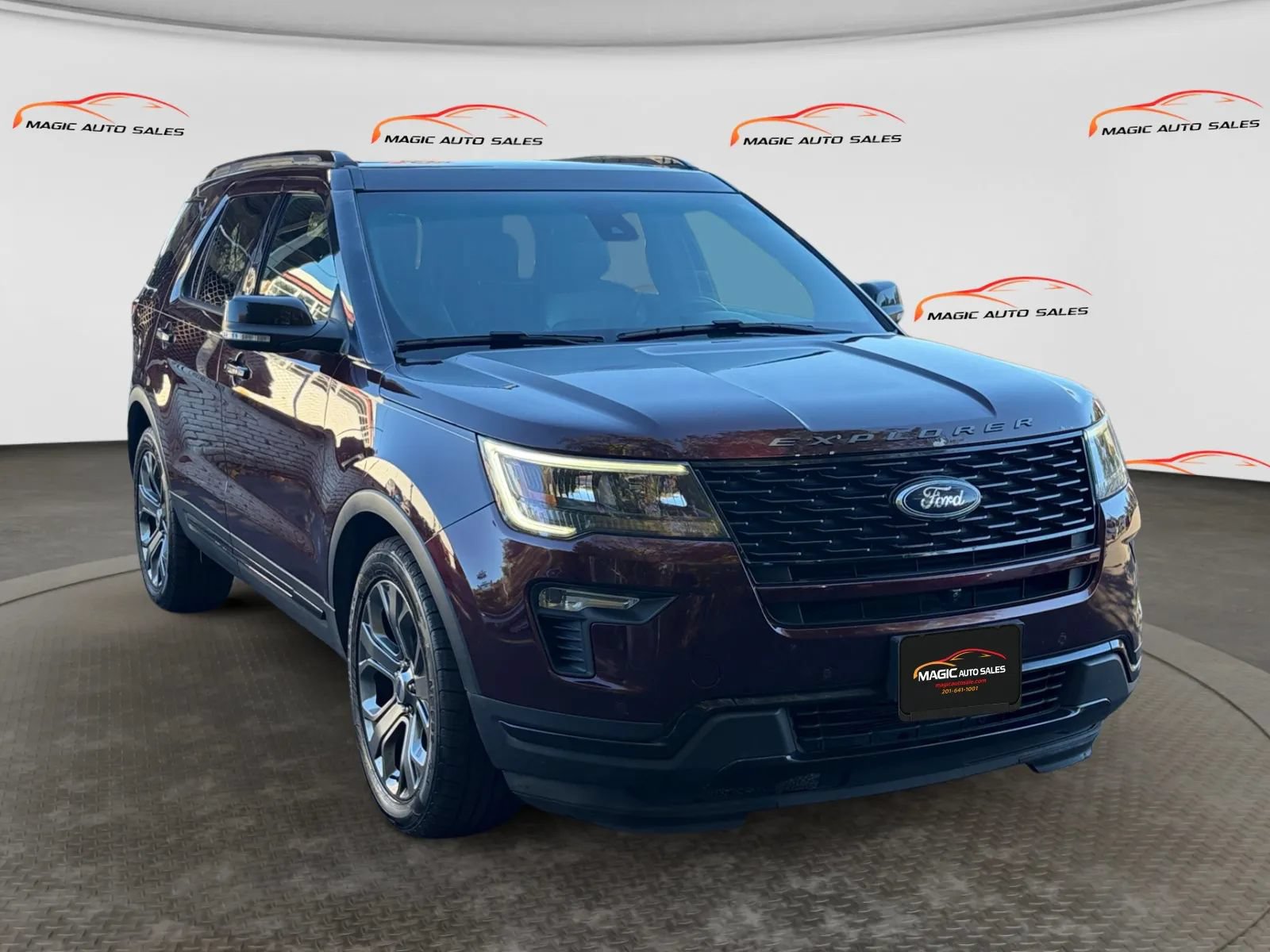 Used 2018 Ford Explorer Sport w/ Equipment Group 401A AWD/4WD image 5