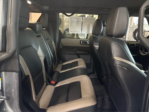 Used 2024 Ford Bronco Wildtrak AWD/4WD image 30