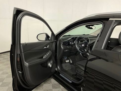 Used 2023 Buick Encore GX Select w/ Sport Touring Package FWD image 27