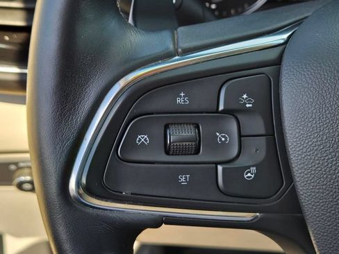 Used 2021 Buick Envision Essence FWD image 18