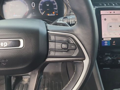 Used 2021 Jeep Grand Cherokee L Limited image 28