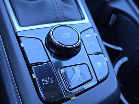 Certified 2025 Kia Sportage LX image 23