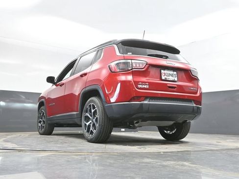 Used 2025 Jeep Compass Limited AWD/4WD image 52