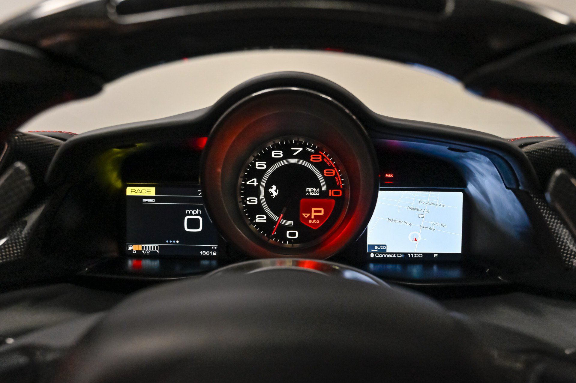 Used 2018 Ferrari 488 GTB RWD image 9