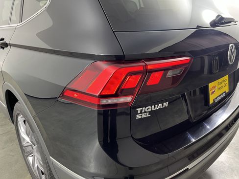 Used 2021 Volkswagen Tiguan SEL image 27