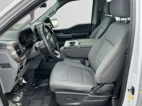 Used 2025 Ford F150 XLT w/ Equipment Group 301A Standard image 9