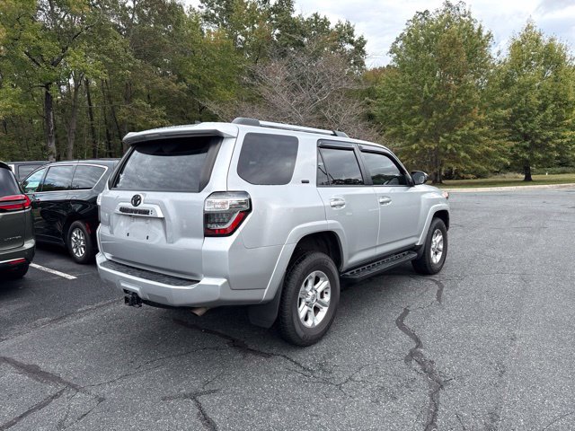 Used 2022 Toyota 4Runner SR5 AWD/4WD image 7