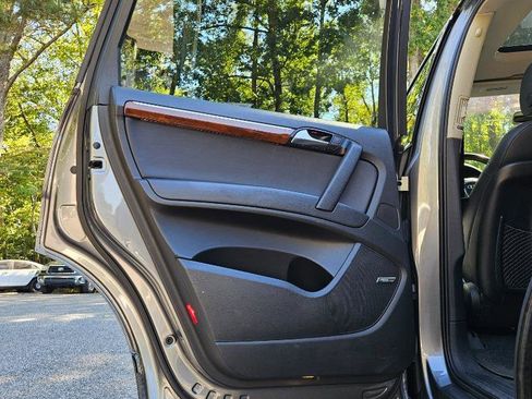 Used 2010 Audi Q7 3.6 Premium Plus w/ Premium Plus Pkg image 26