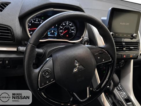 Used 2024 Mitsubishi Eclipse Cross AWD image 9
