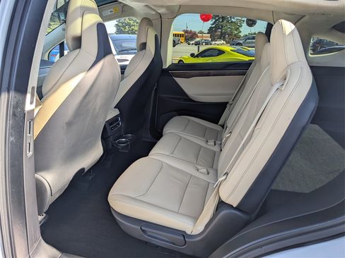 Used 2017 Tesla Model X 100D image 9