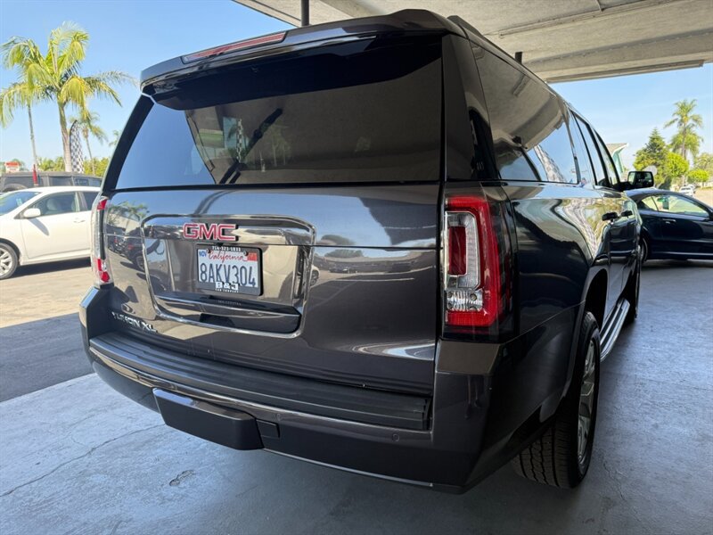 Used 2018 GMC Yukon XL SLT w/ Open Road Package RWD image 10