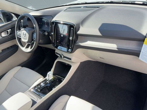 New 2026 Volvo XC40 B5 Plus w/ Protection Package Premier image 31