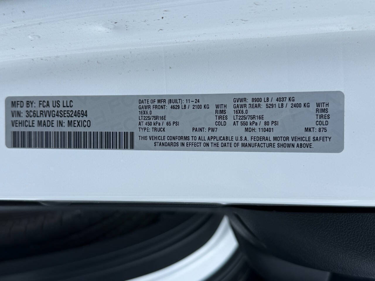 Used 2025 RAM ProMaster 2500 w/ U-Haul Equipment Group FWD image 21