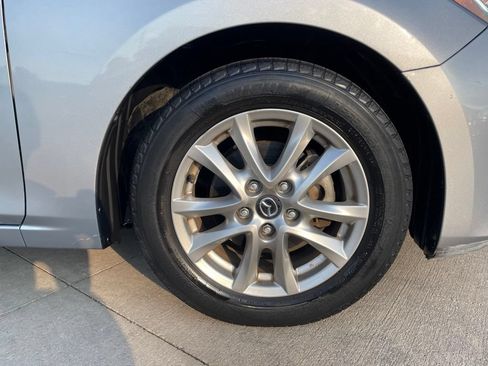 Used 2016 MAZDA MAZDA3 i Sport w/ Preferred Equipment Package FWD image 26