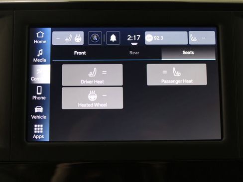 Used 2024 Chrysler Voyager LX image 52