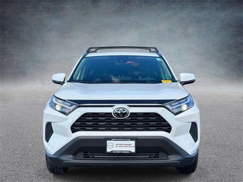 Used 2025 Toyota RAV4 XLE image 8