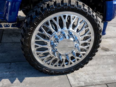 Used 2026 Ford F450 Platinum w/ Platinum Plus Package image 27