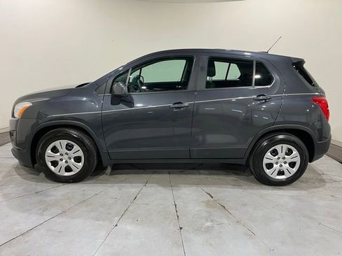 Used 2016 Chevrolet Trax LS FWD image 6