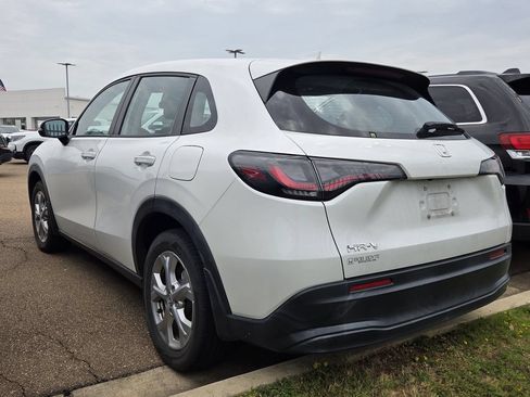 Used 2024 Honda HR-V LX image 5