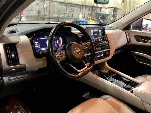 Used 2022 Nissan Pathfinder Platinum w/ Lighting Package (N93) image 17