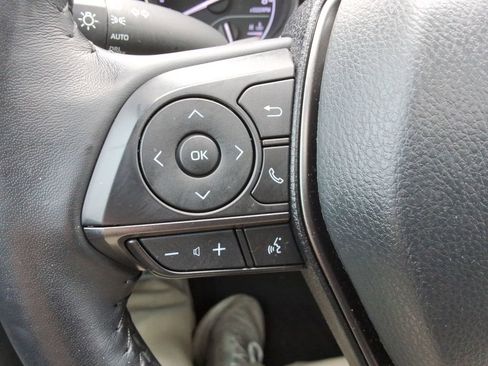 Used 2022 Toyota Camry SE w/ Convenience Package image 28