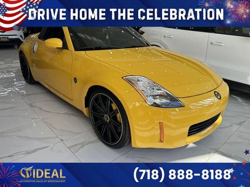 Used 2005 Nissan 350Z Touring RWD image 1